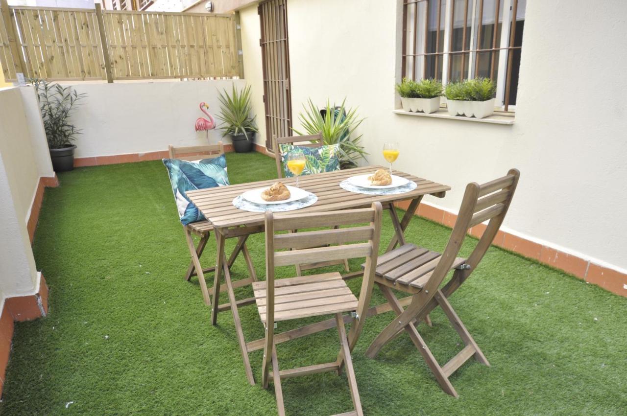 Luminoso Y Coqueto Apartamento Con Jardin Malaga Bagian luar foto