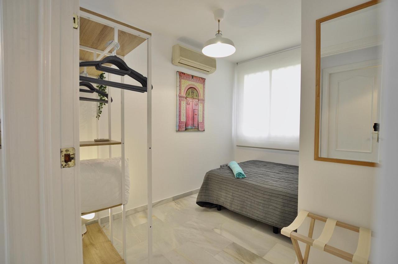Luminoso Y Coqueto Apartamento Con Jardin Malaga Bagian luar foto